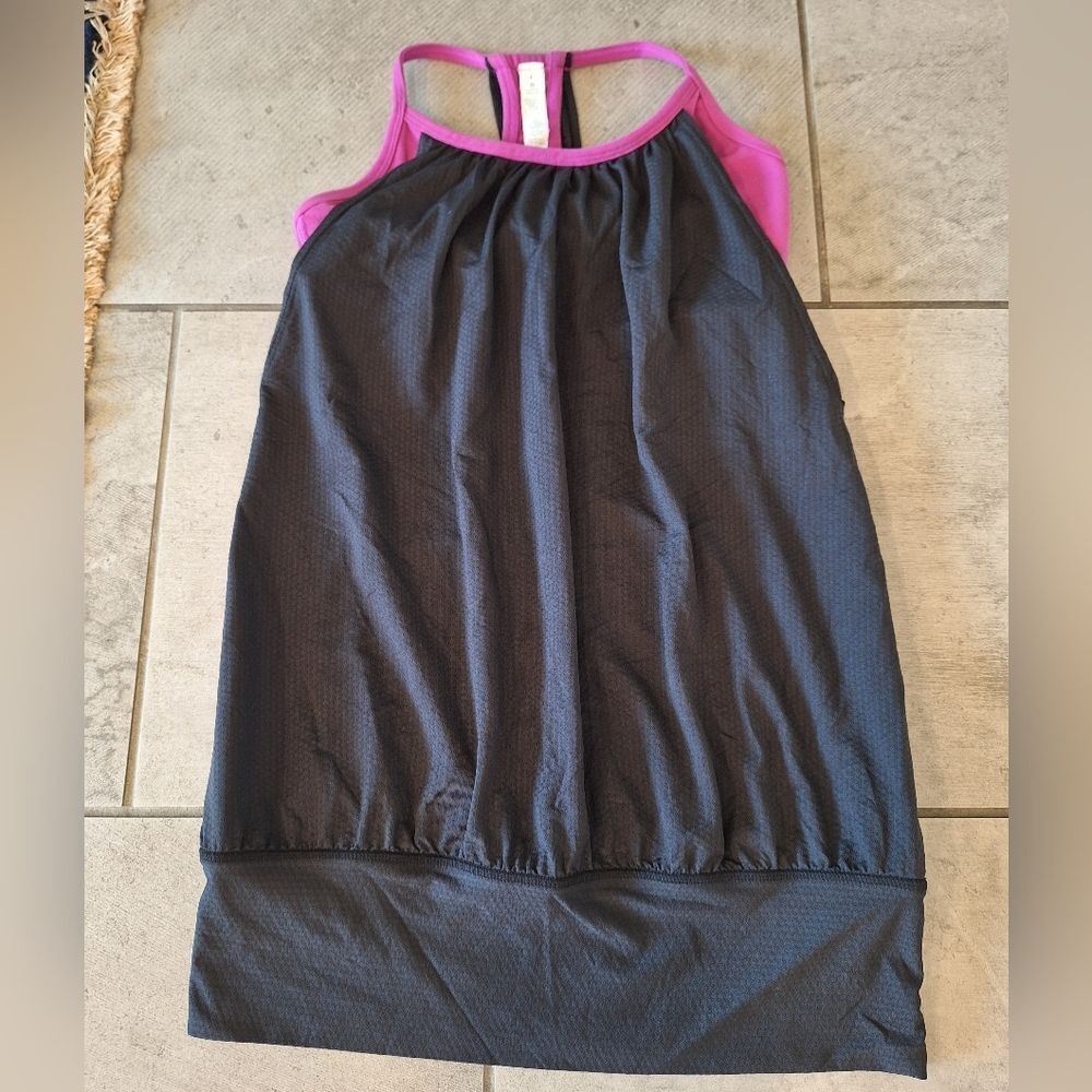 lululemon‎ black pink top size 4